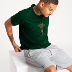 t_shirt-uk-hanger-bottle-green-crop1-1854.jpg