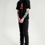 t-shirt-man-a-hanger-front-zoom1-black-2570.jpg