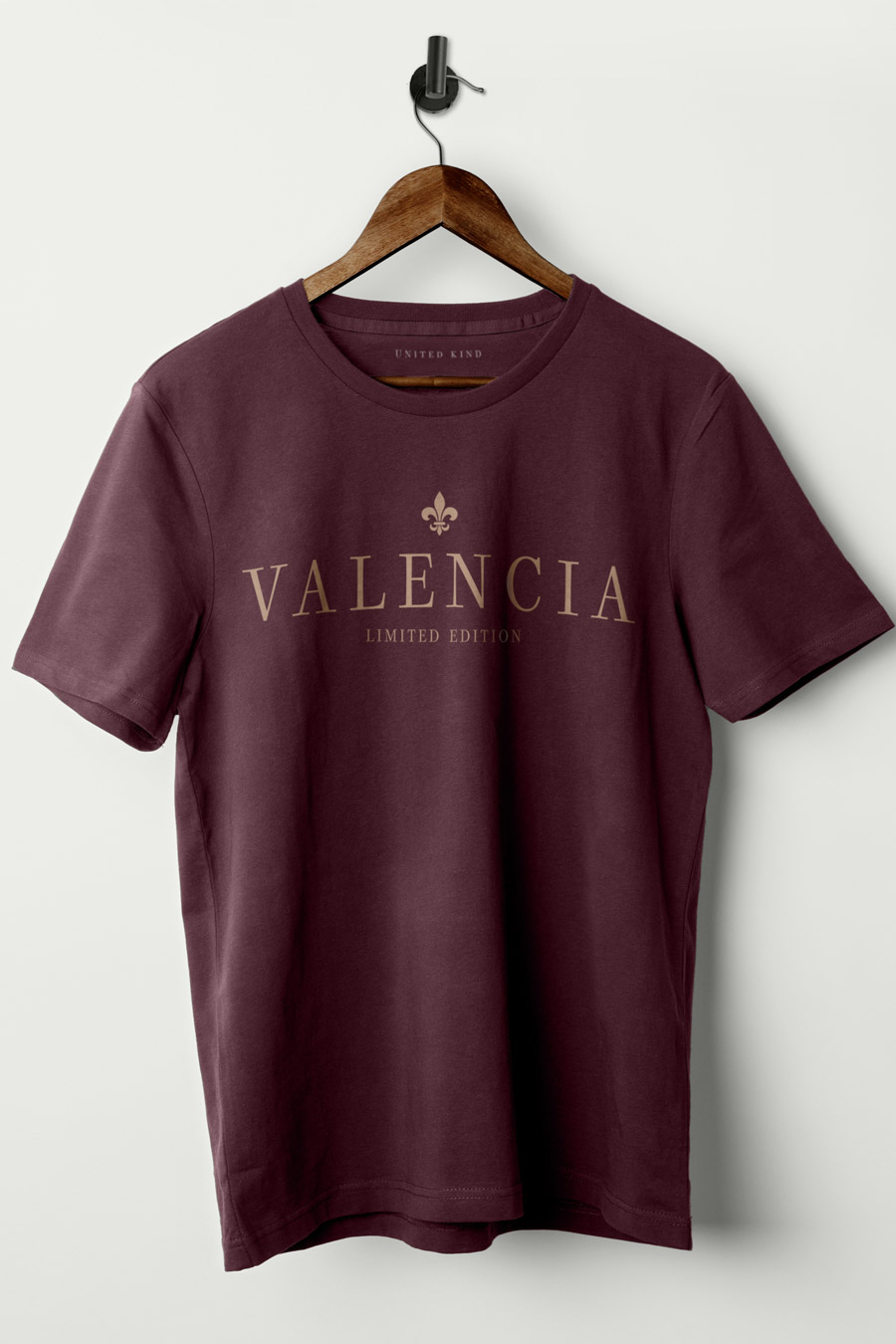 t-shirt-man-a-hanger-front-full-bordeaux-2613.jpg