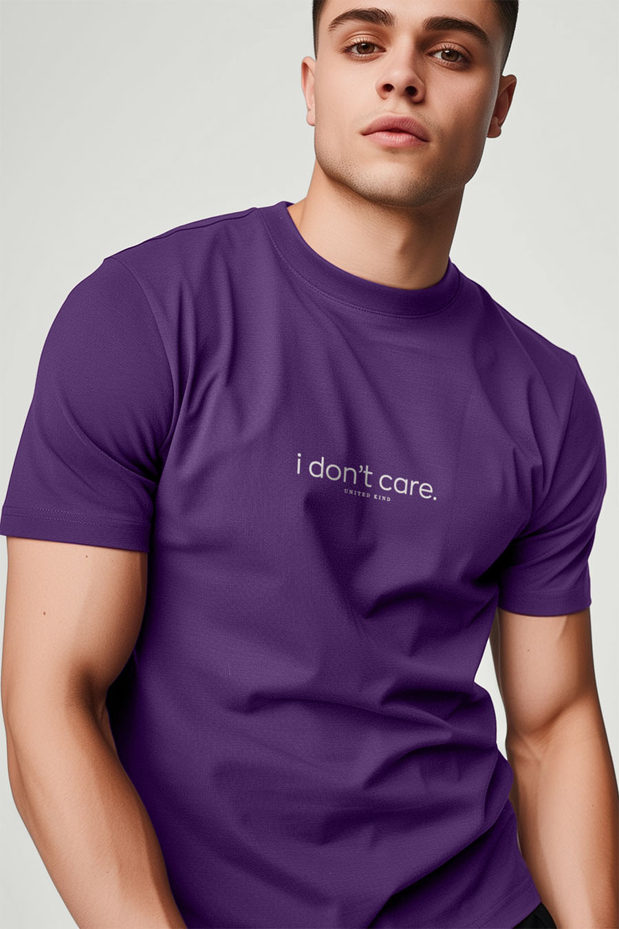 t-shirt-man-b-g20-front-zoom3-purple-2652.jpg