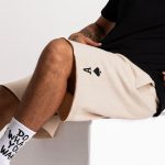shorts-man-a-hanger-front-zoom2-ecru-0237.jpg