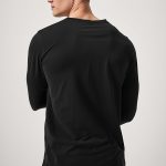 longsleeve-man-a-isolated-front-full-black-3082.jpg