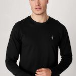 longsleeve-man-a-isolated-front-full-black-3130.jpg