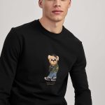 longsleeve-man-a-isolated-front-full-black-3105.jpg