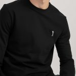 longsleeve-man-a-g18-front-zoom2-black-3129.jpg