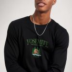 longsleeve-man-a-g19-front-zoom2-black-3000.jpg
