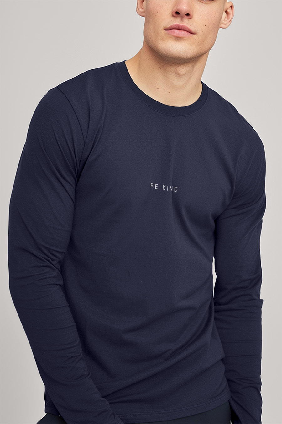 longsleeve-man-a-g22-front-zoom3-blue-3014.jpg