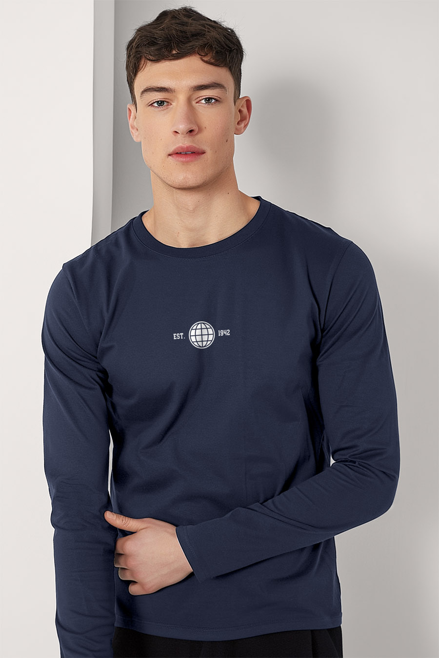 longsleeve-man-a-g24-front-zoom1-blue-3233.jpg