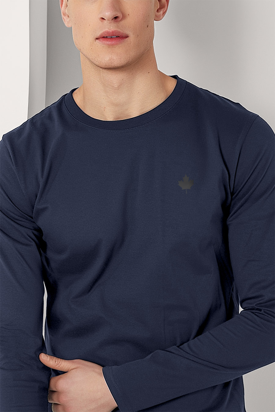 longsleeve-man-a-g24-front-zoom3-blue-3091.jpg