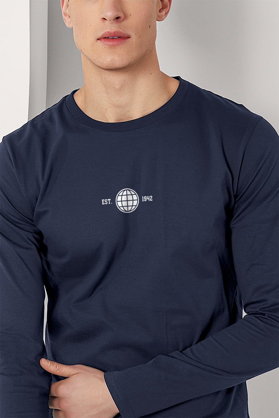longsleeve-man-a-g24-front-zoom3-blue-3233.jpg