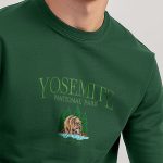 longsleeve-man-a-g33-front-zoom1-green-3000.jpg