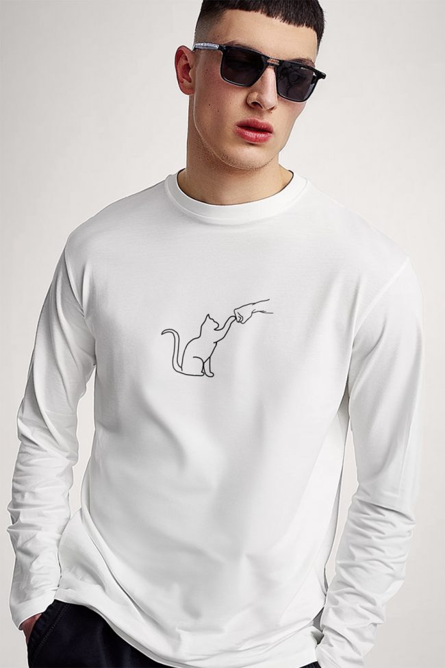 Cat Fist Bump, Long Sleeve Μπλούζα σε Λευκό Χρώμα
