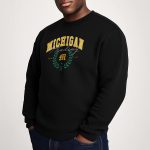 sweatshirts-man-a-g22-front-zoom1-black-3006.jpg