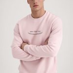sweatshirts-man-a-isolated-front-full-pink-3206.jpg