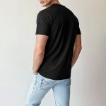t-shirt-man-a-hanger-front-zoom1-black-4070.jpg