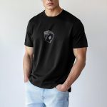 t-shirt-man-a-hanger-front-zoom1-black-4070.jpg
