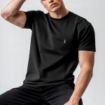 t-shirt-man-a-hanger-front-zoom2-black-4336.jpg