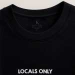 t-shirt-man-a-hanger-front-zoom1-black-4010.jpg