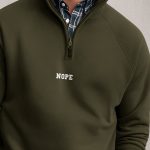 halfzip-man-a-isolated-front-full-xaki-5019.jpg