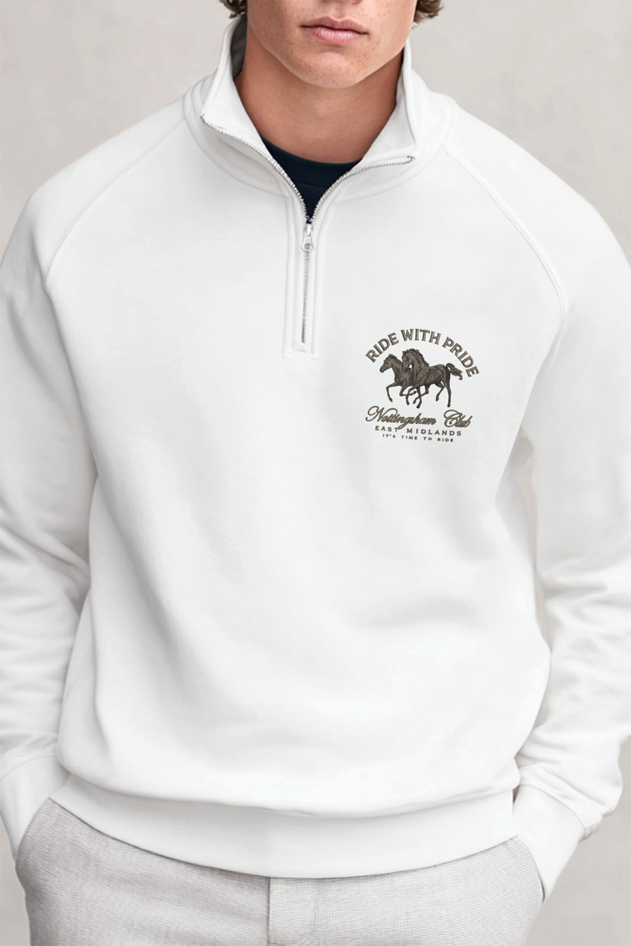 halfzip-man-a-g21-front-zoom2-white-5086.jpg