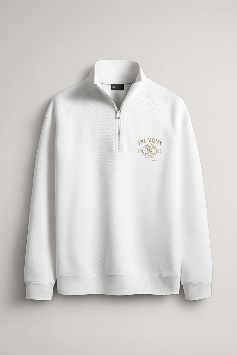 halfzip-man-a-isolated-front-full-white-5078.jpg