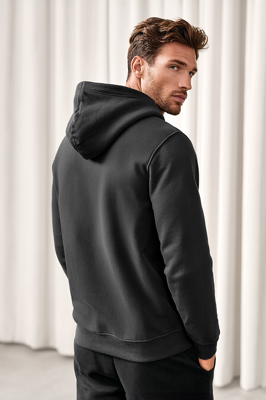hoodies-man-a-g10-back-zoom1-iron-gray-no_stamp.jpg