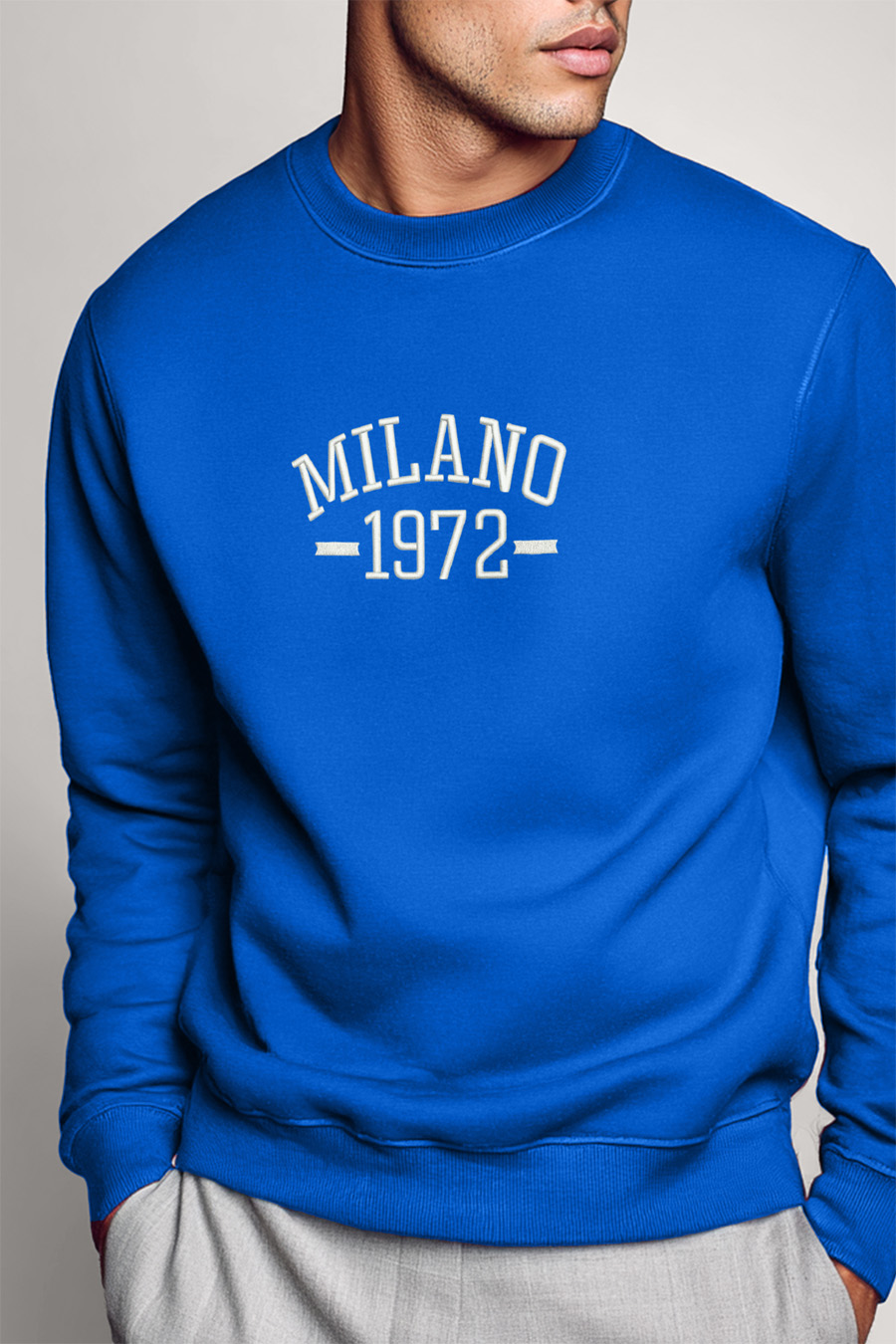 sweatshirts-man-a-g21-front-zoom2-blue-electric-5166.jpg