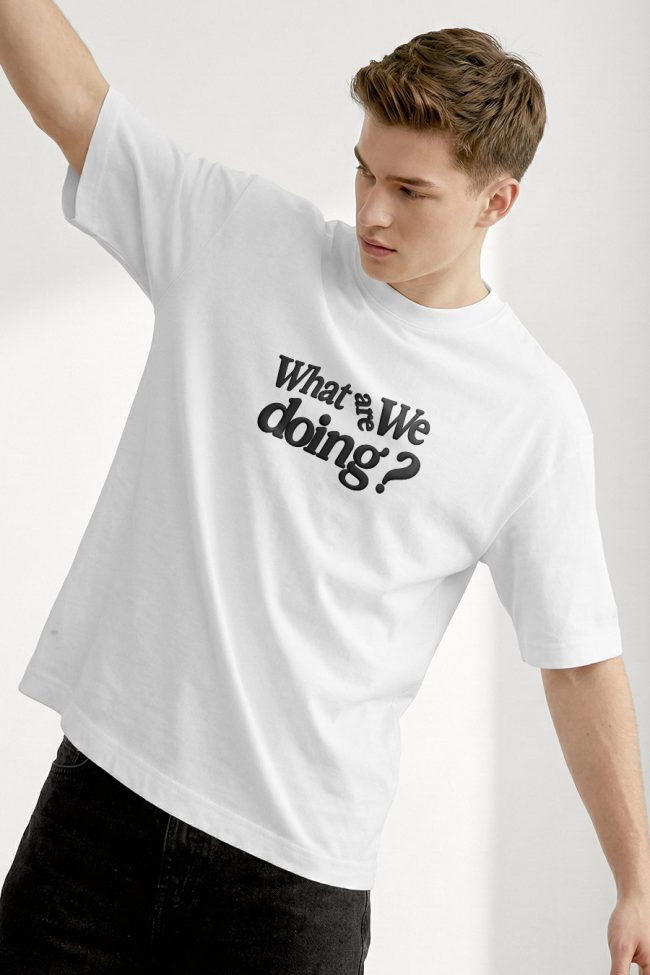 Oversized T-Shirt με Σχέδιο σε Λευκό Χρώμα, What Are We Doing