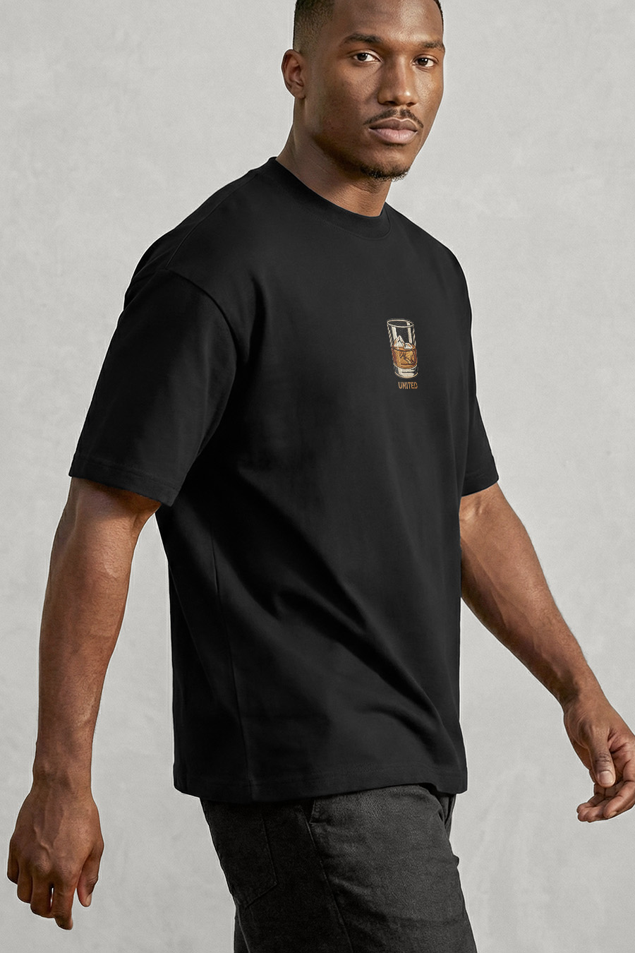boxy-t-shirt-man-a-g11-front-zoom2-black-5384.jpg