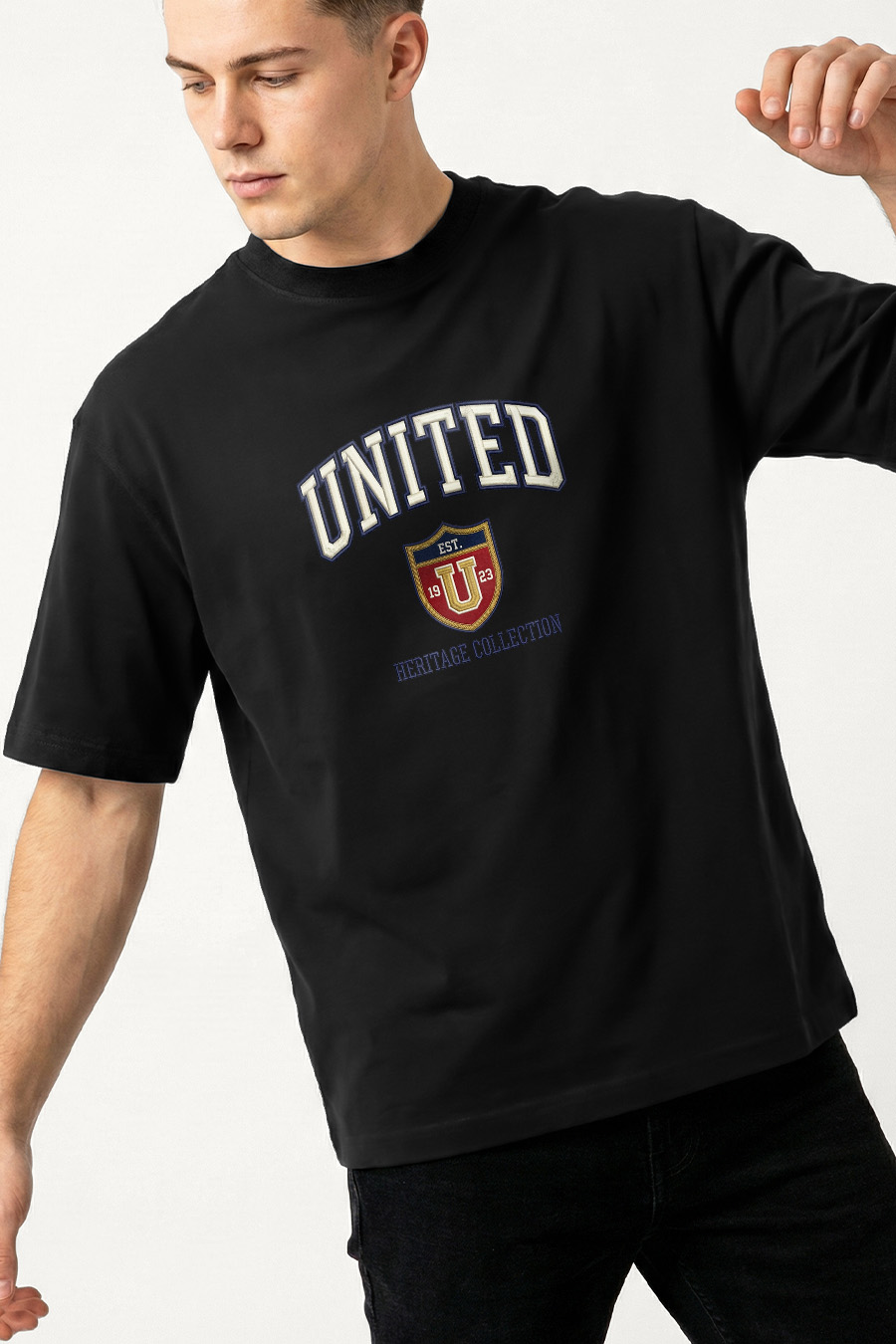 boxy-t-shirt-man-a-g3-front-zoom2-black-5431.jpg