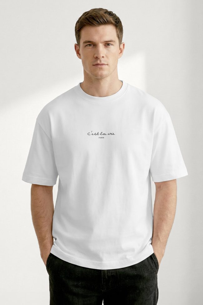 Oversized T-Shirt σε Λευκό Χρώμα με σχέδιο, CEst La Vie Calligraphy White