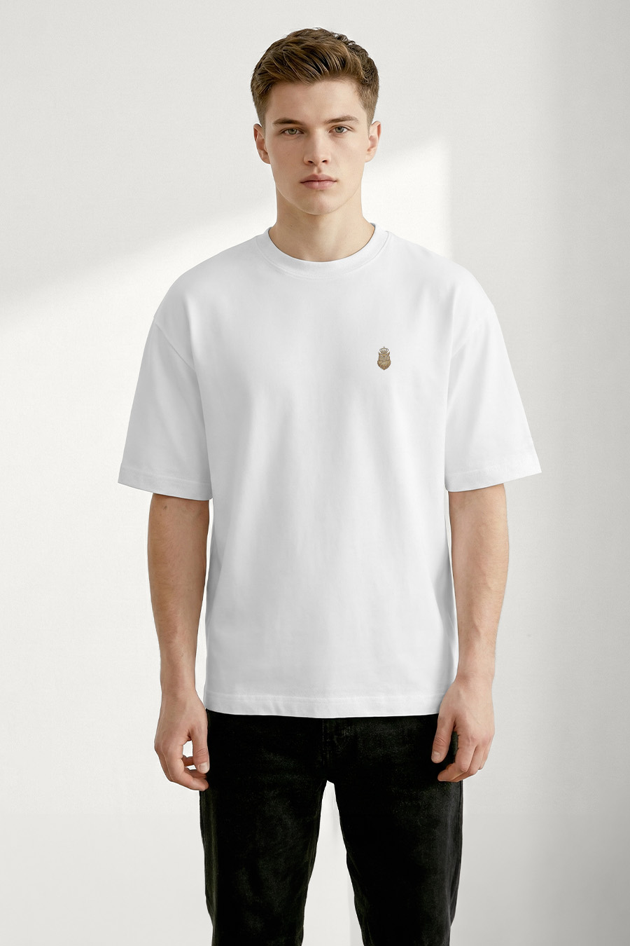 boxy-t-shirt-man-a-g8-front-full-white-5360.jpg