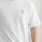Oversized T-Shirt με Design Print σε Λευκό Χρώμα, Smiley Face