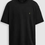 t-shirt-man-a-boxy-front-zoom2-black-5325.jpg