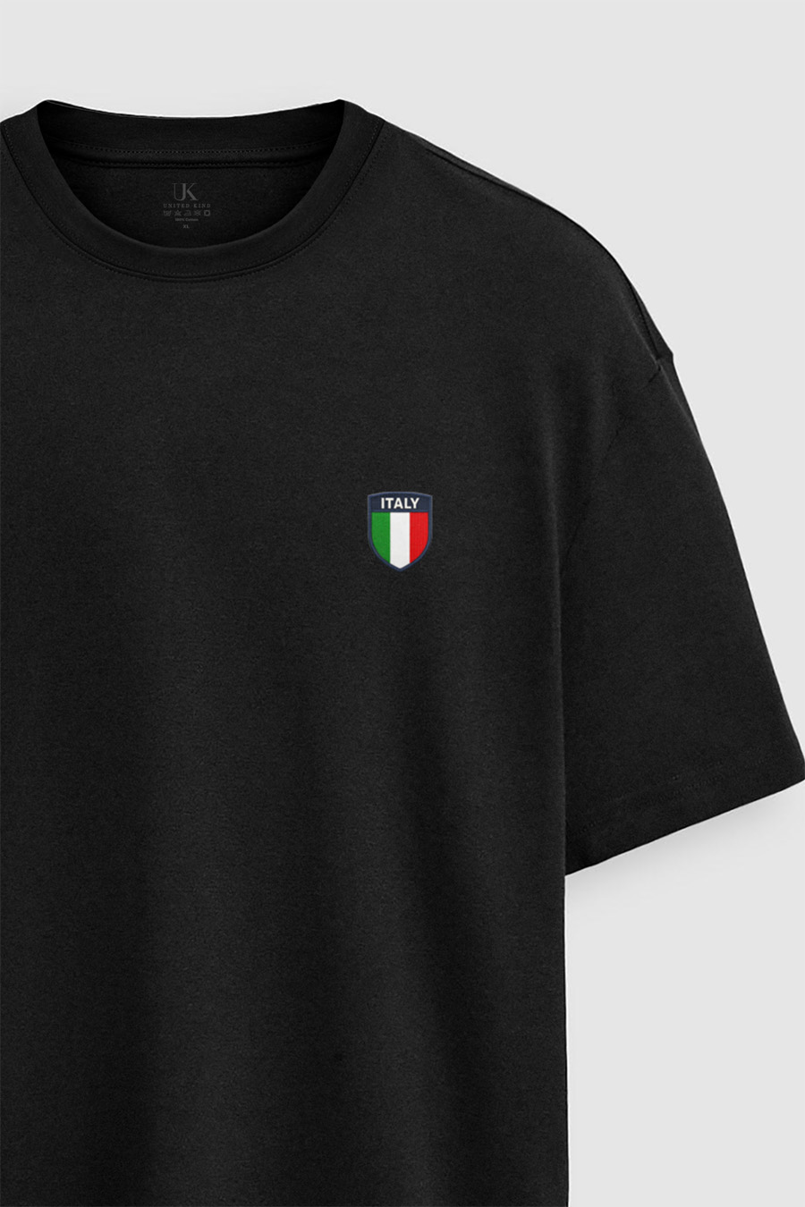 t-shirt-man-a-boxy-front-zoom2-black-5007.jpg