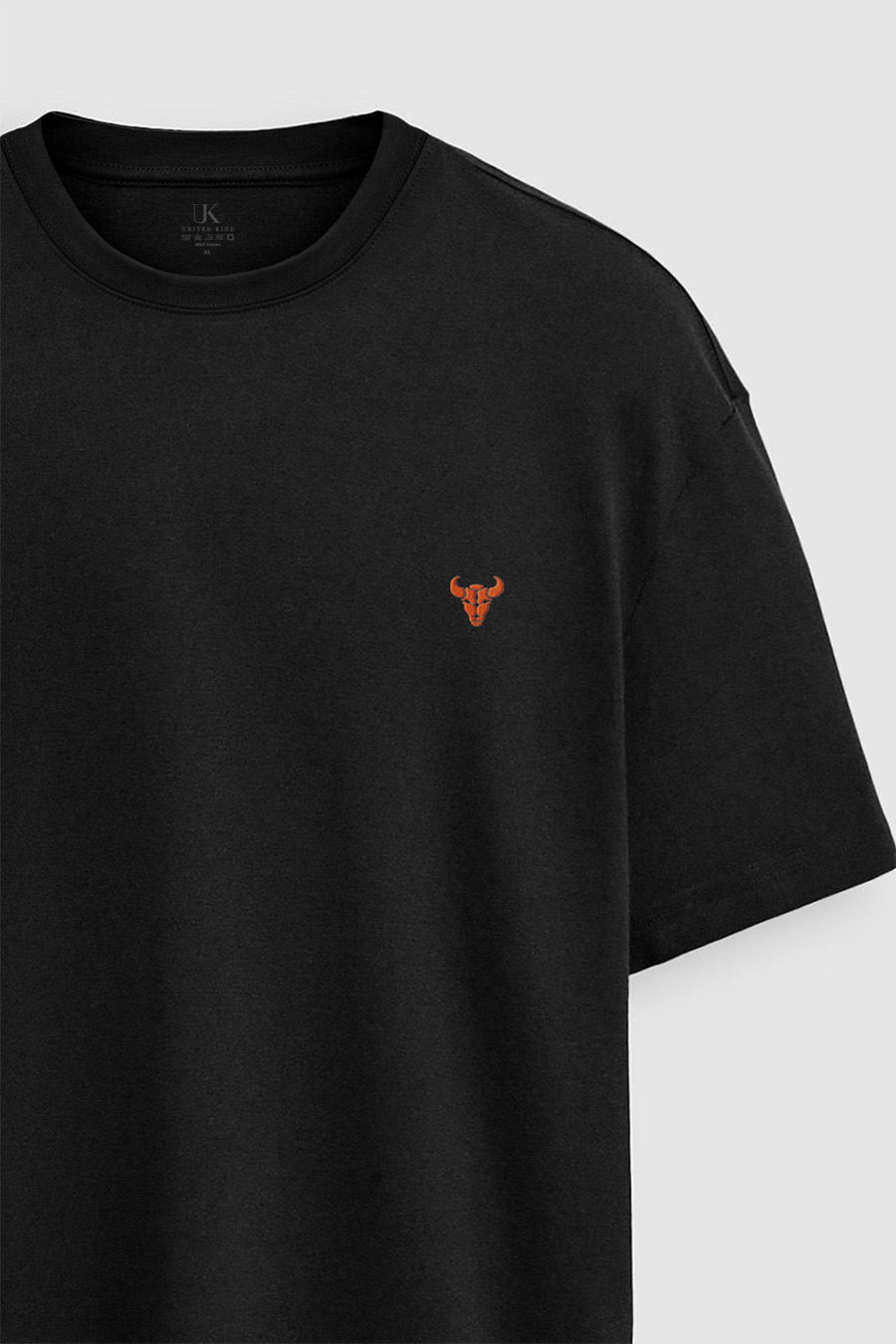 t-shirt-man-a-boxy-front-zoom2-black-5027.jpg