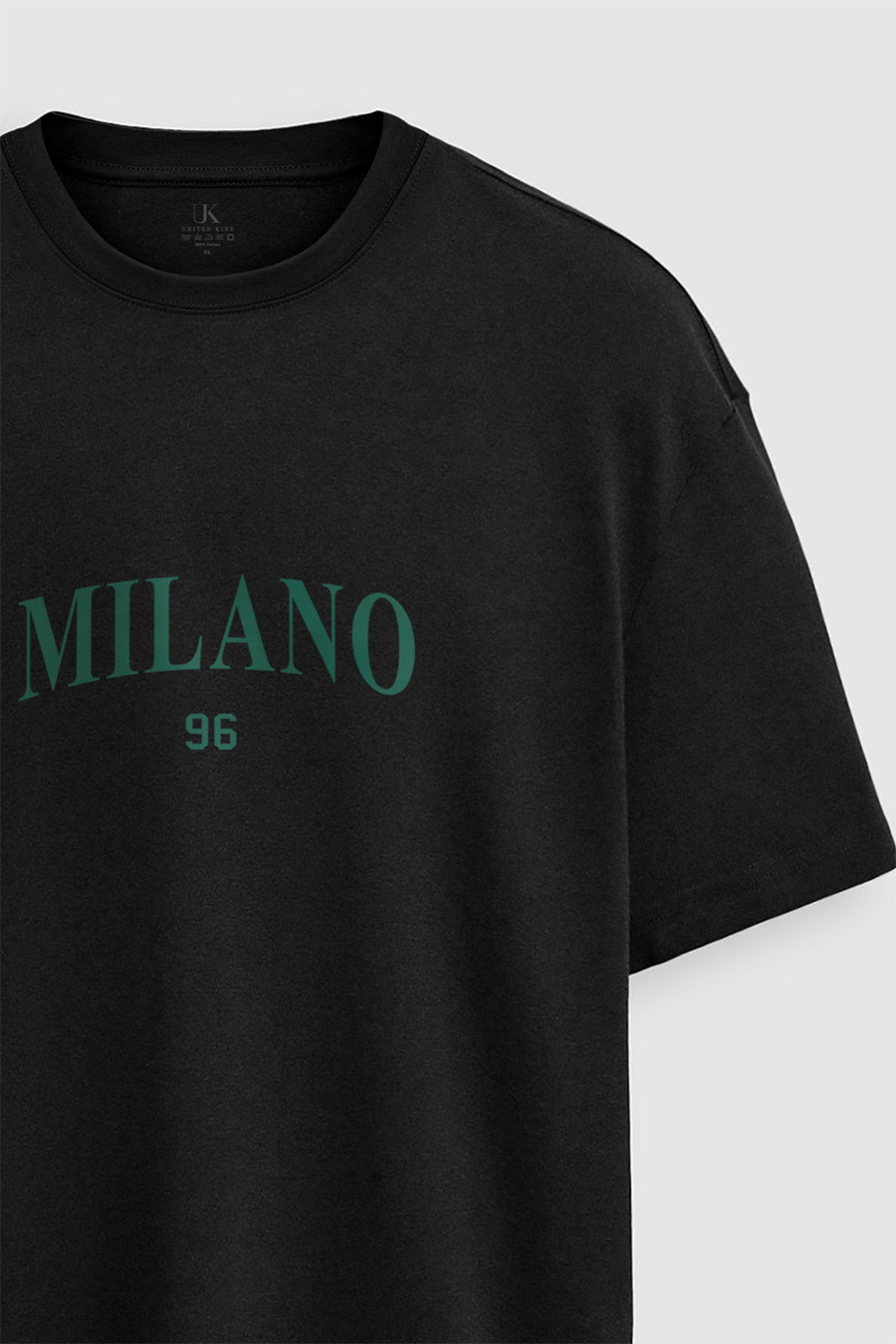 t-shirt-man-a-boxy-front-zoom2-black-5077.jpg