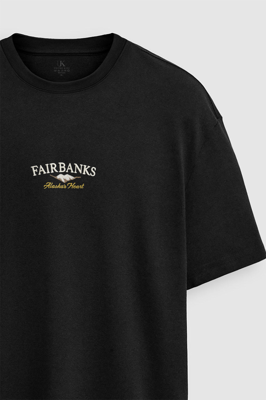 t-shirt-man-a-boxy-front-zoom2-black-5193.jpg