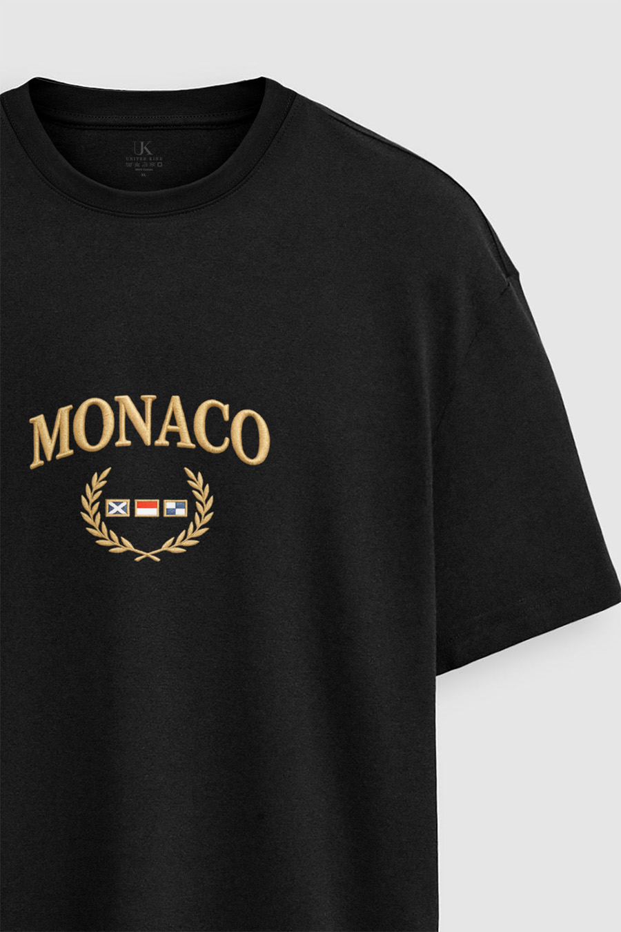 t-shirt-man-a-boxy-front-zoom2-black-5205.jpg
