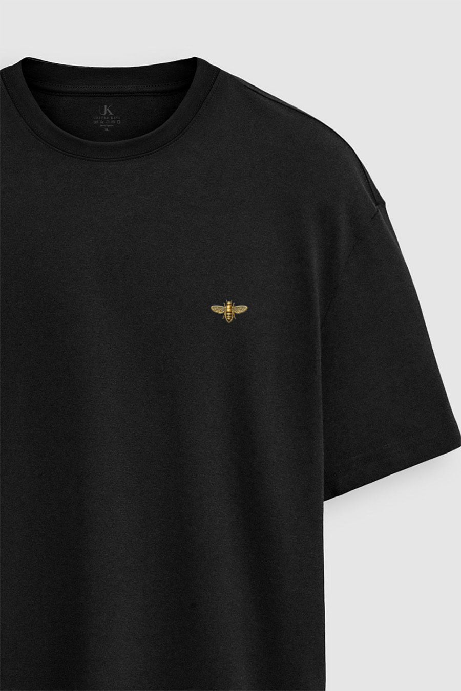 t-shirt-man-a-boxy-front-zoom2-black-5345.jpg
