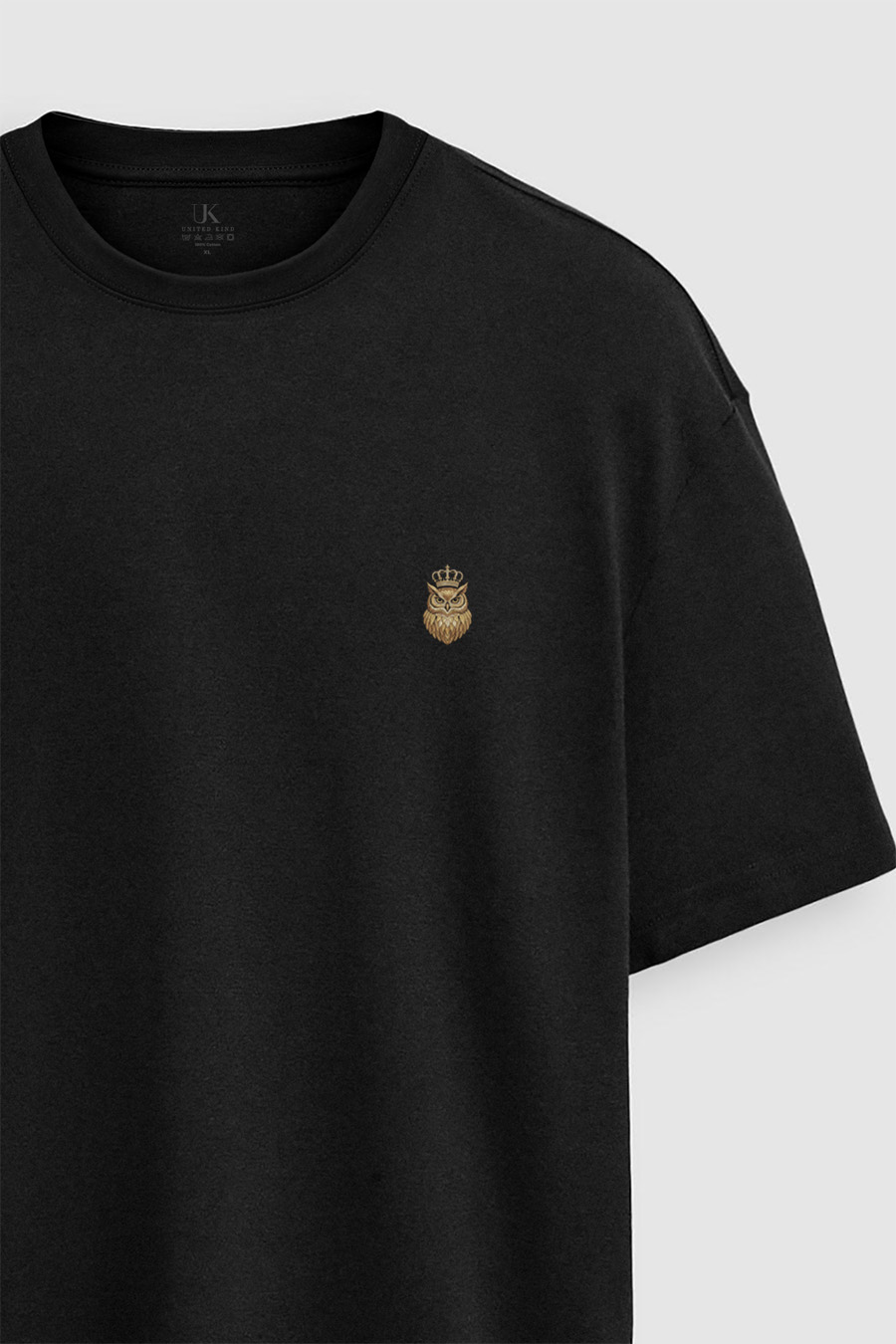 t-shirt-man-a-boxy-front-zoom2-black-5360.jpg