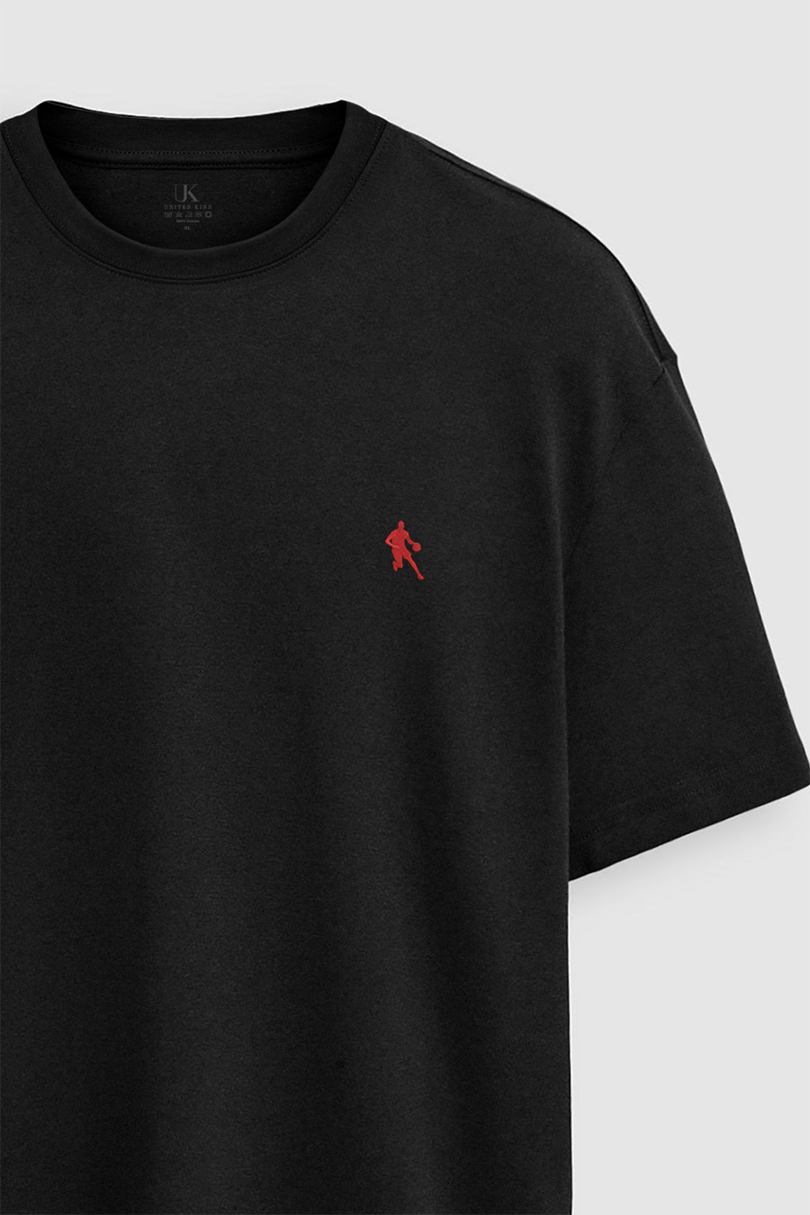 t-shirt-man-a-boxy-front-zoom2-black-5372.jpg