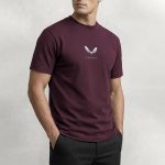 t-shirt-man-a-hanger-front-zoom5-burgundy-5507.jpg