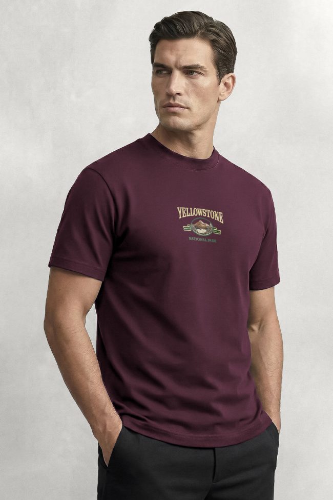 Yellowstone Park, T-Shirt Μπλούζα με Σχέδιο σε Μπορντώ Χρώμα