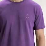 Smiley Face, Μπλούζα T-Shirt σε Μωβ Χρώμα