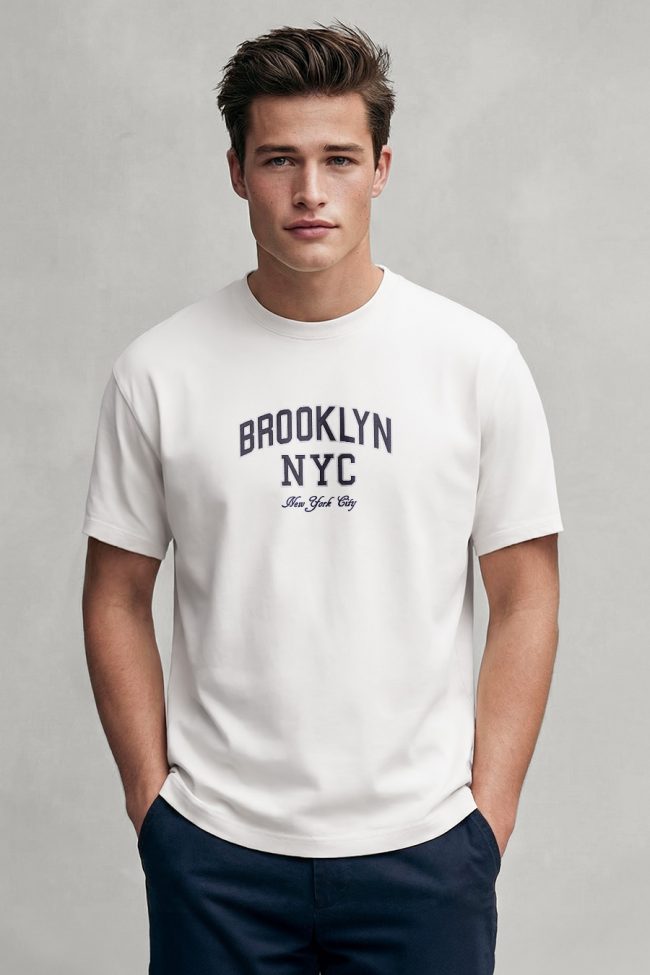 Brooklyn District, T-Shirt Μπλούζα με Σχέδιο σε Λευκό Χρώμα