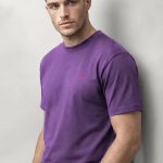 t-shirt-man-a-hanger-front-zoom2-purple-5041.jpg