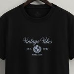 Vintage Vibes Royal Club, Μπλούζα T-Shirt σε Μαύρο Χρώμα