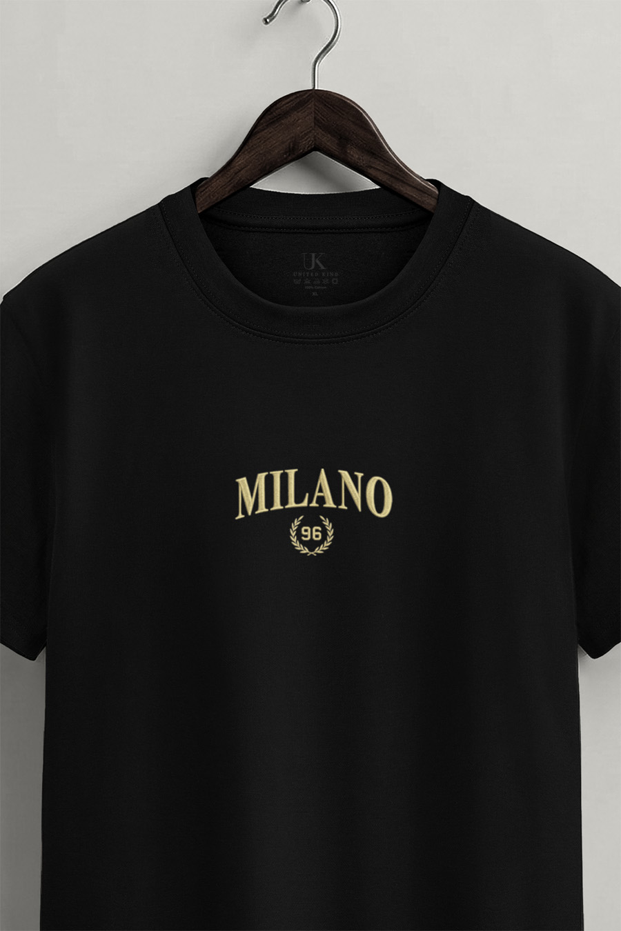 t-shirt-man-a-hanger-front-zoom1-black-5212.jpg