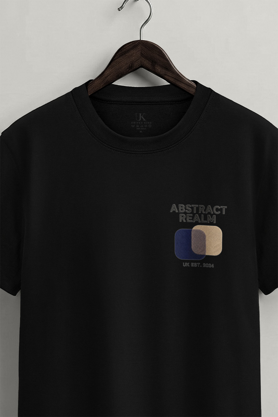 t-shirt-man-a-hanger-front-zoom1-black-5376.jpg